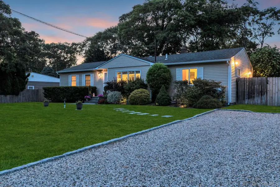 116 W Tiana Road, Hampton Bays, NY 11946 - #2