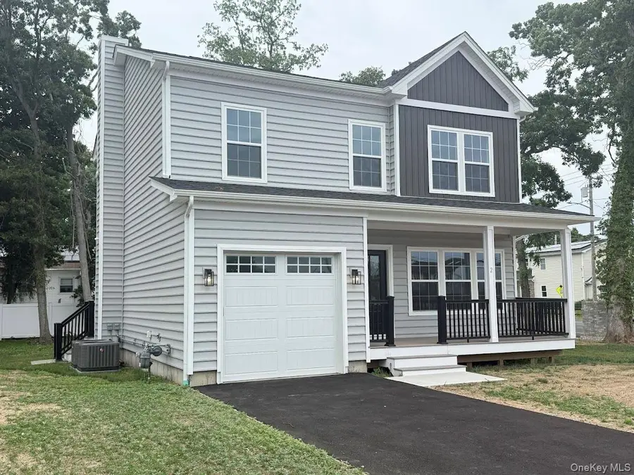 12 Gail Grace Court, Copiague, NY 11726 - #2