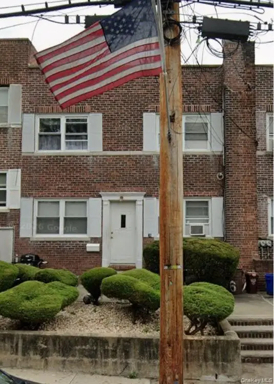 76 Dongan Avenue, Staten Island, NY 10314