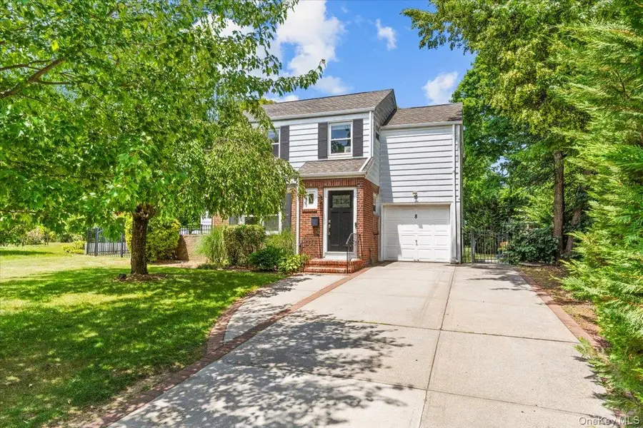 8 Park Circle, Great Neck, NY 11024 - #2
