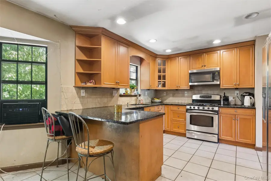 111 S Coleman Road, Centereach, NY 11720 - #3