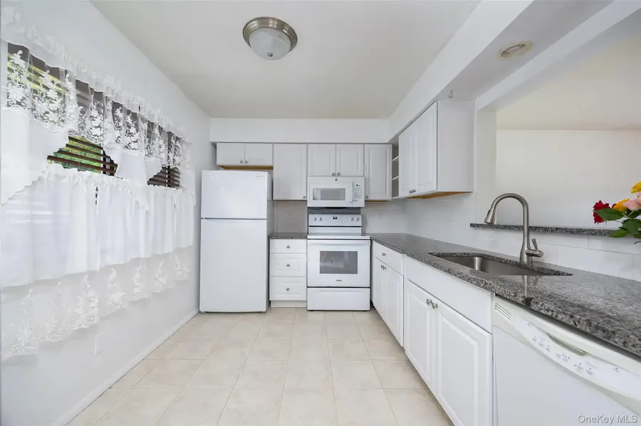 1004 Chelsea Cove S, Hopewell Junction, NY 12533 - #2