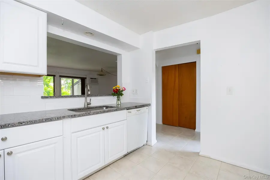1004 Chelsea Cove S, Hopewell Junction, NY 12533 - #3