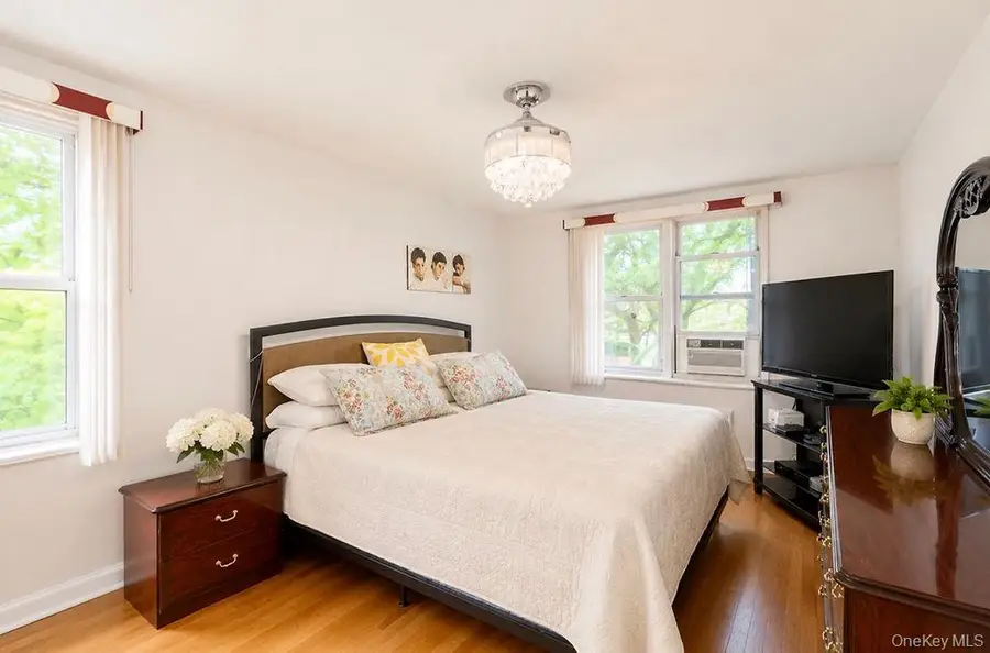 180 Van Cortlandt Park S #3F, Bronx, NY 10463 - #3