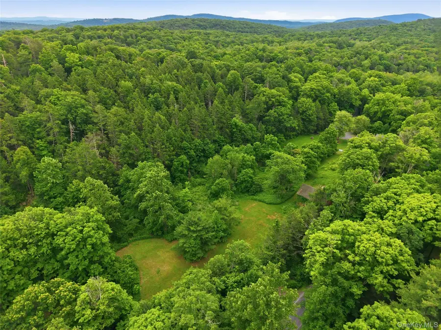 39 Loughran Lane, Highland, NY 12528 - #3