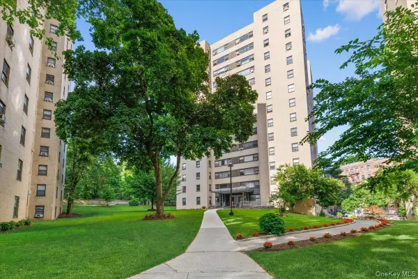 6 Fordham Hill Oval #12h, Bronx, NY 10468