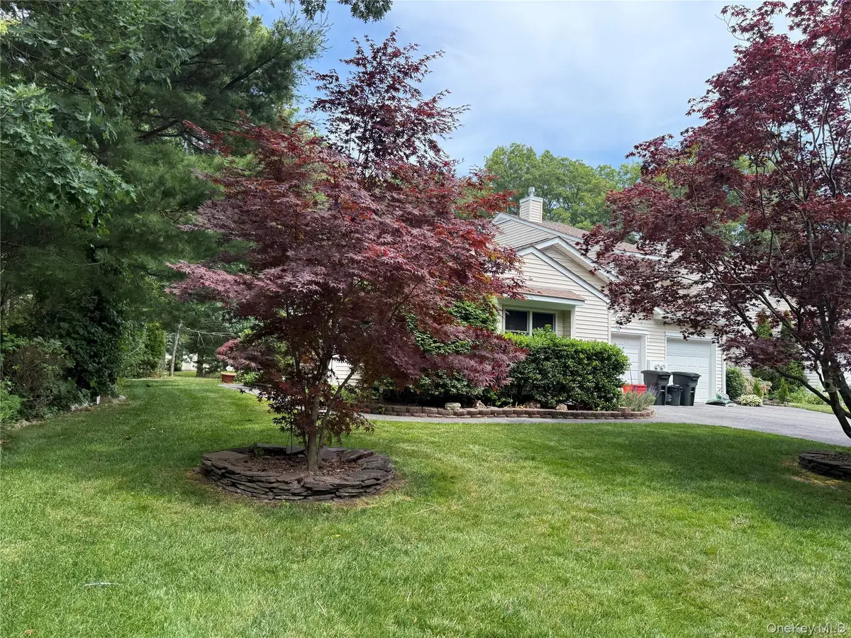 64 Cobbleridge Lane, Manorville, NY 11949 - #1