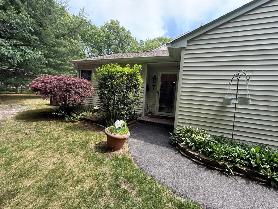 64 Cobbleridge Lane, Manorville, NY 11949 - #2