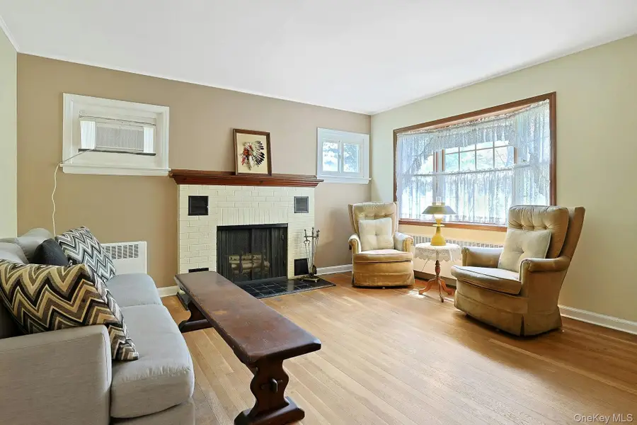 445 E Sunnyside Lane, Irvington, NY 10533 - #2