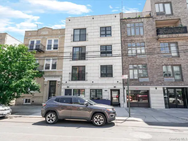 1440 31st Avenue #2F, Astoria, NY 11106