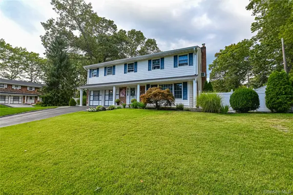 23 Hurtin Boulevard, Smithtown, NY 11787