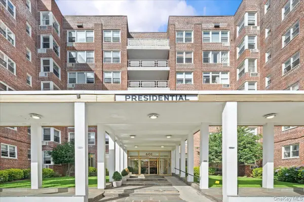 601 Kappock Street #5F, Bronx, NY 10463