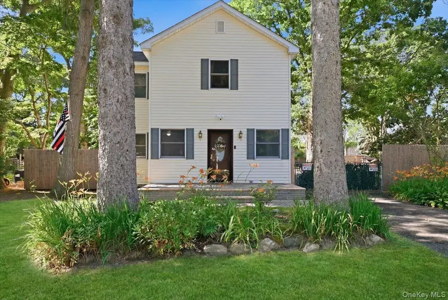 12 Thorne Street, Ronkonkoma, NY 11779 - #3