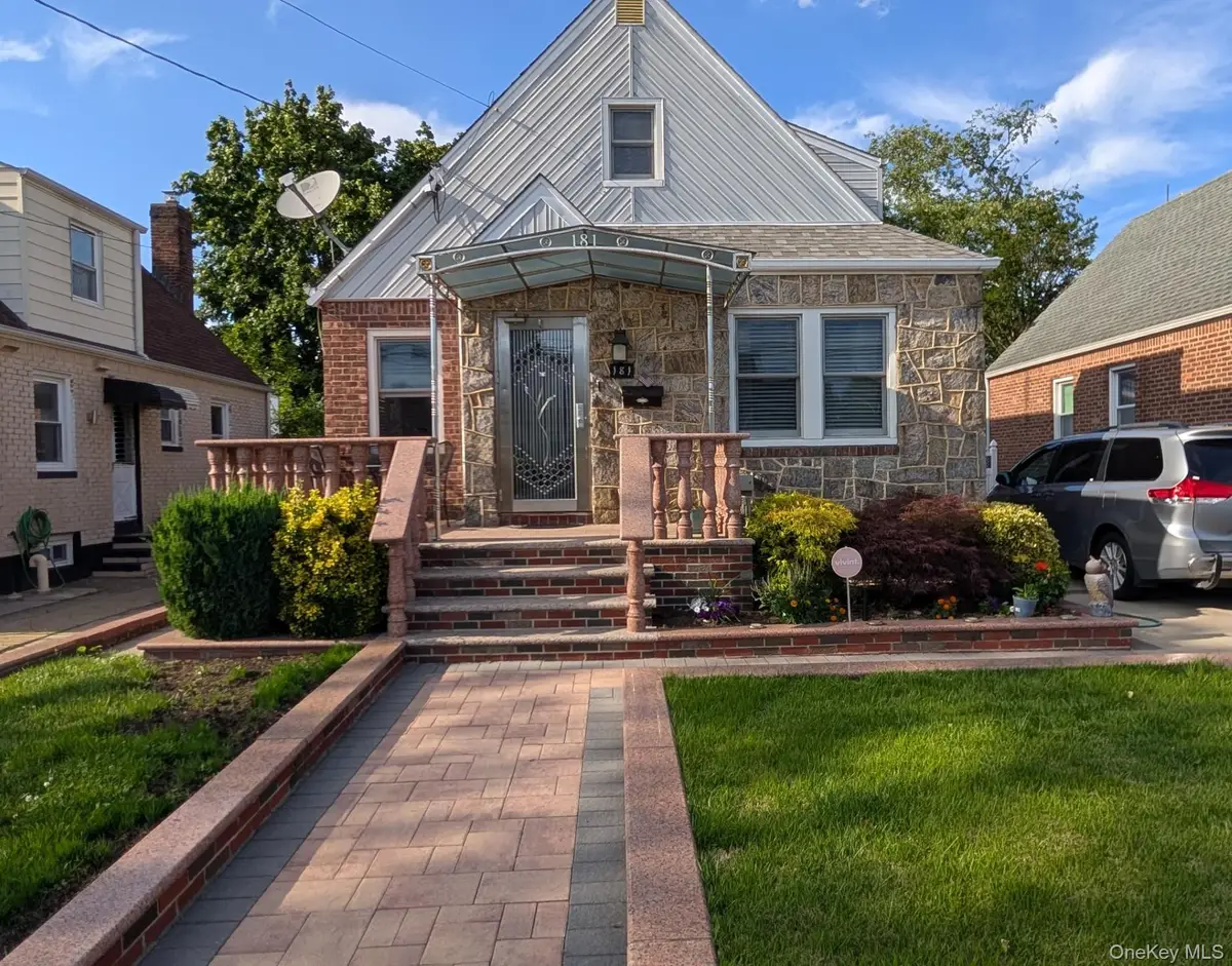 181 Beech Street, Valley Stream, NY 11580 - #1