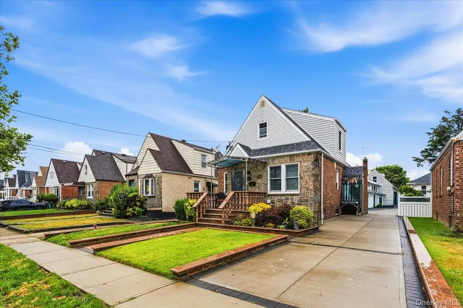 181 Beech Street, Valley Stream, NY 11580 - #3