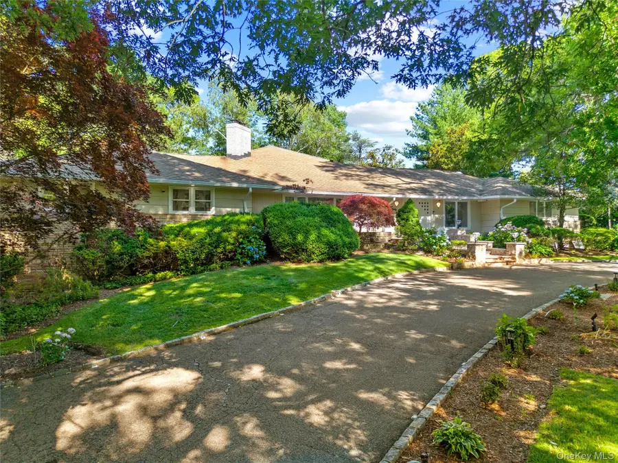 249 Glen Cove Road, Old Westbury, NY 11568 - #3