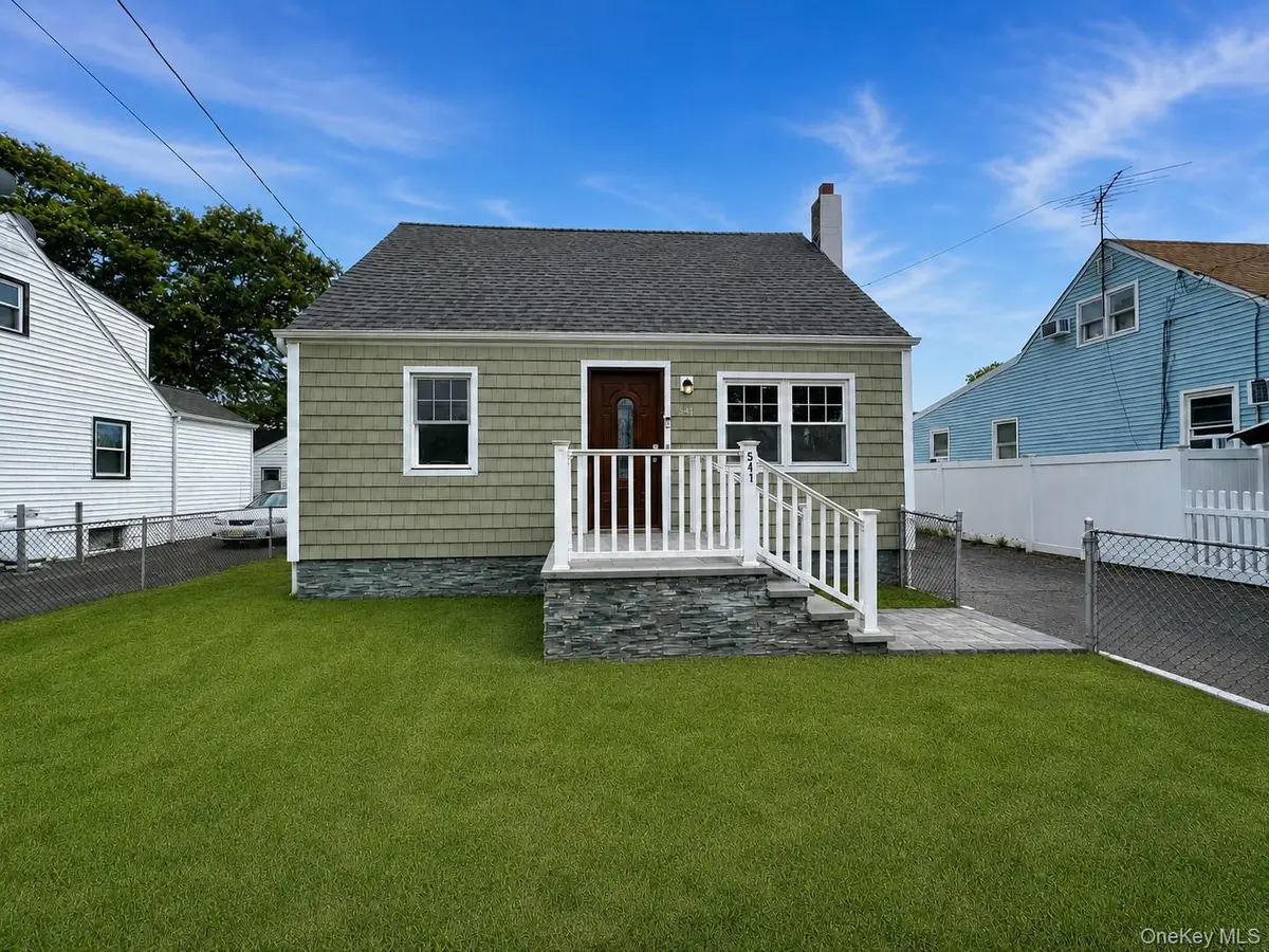 541 N Indiana Avenue, Lindenhurst, NY 11757 - #1