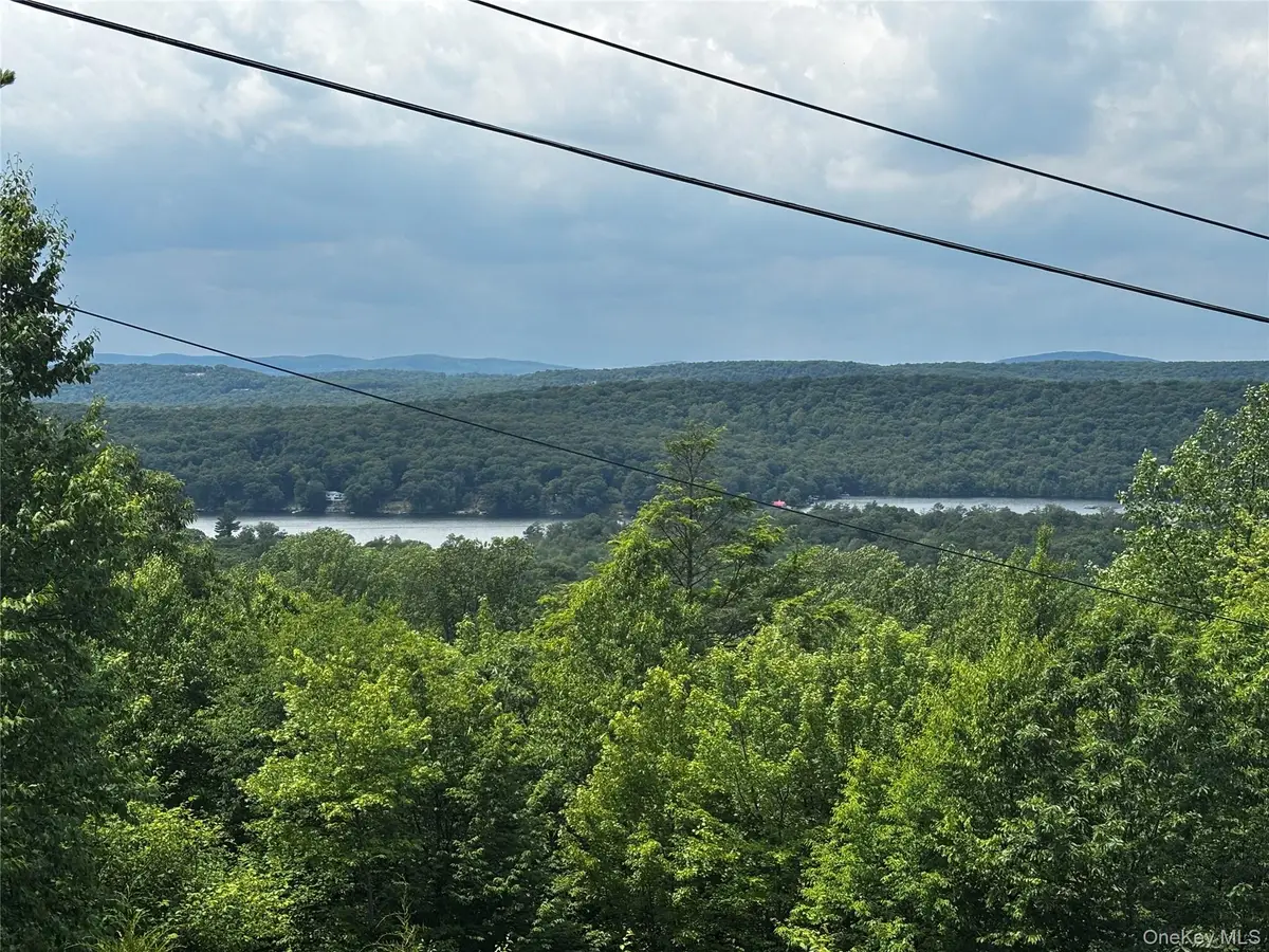 560 Oscawana Lake Road, Putnam Valley, NY 10579 - #1
