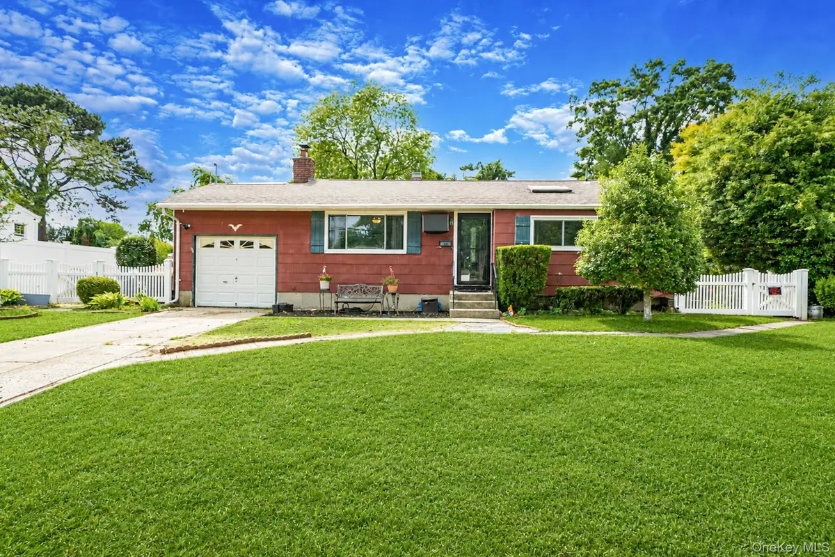 180 Whitetail Lane, Central Islip, NY 11722 - #1