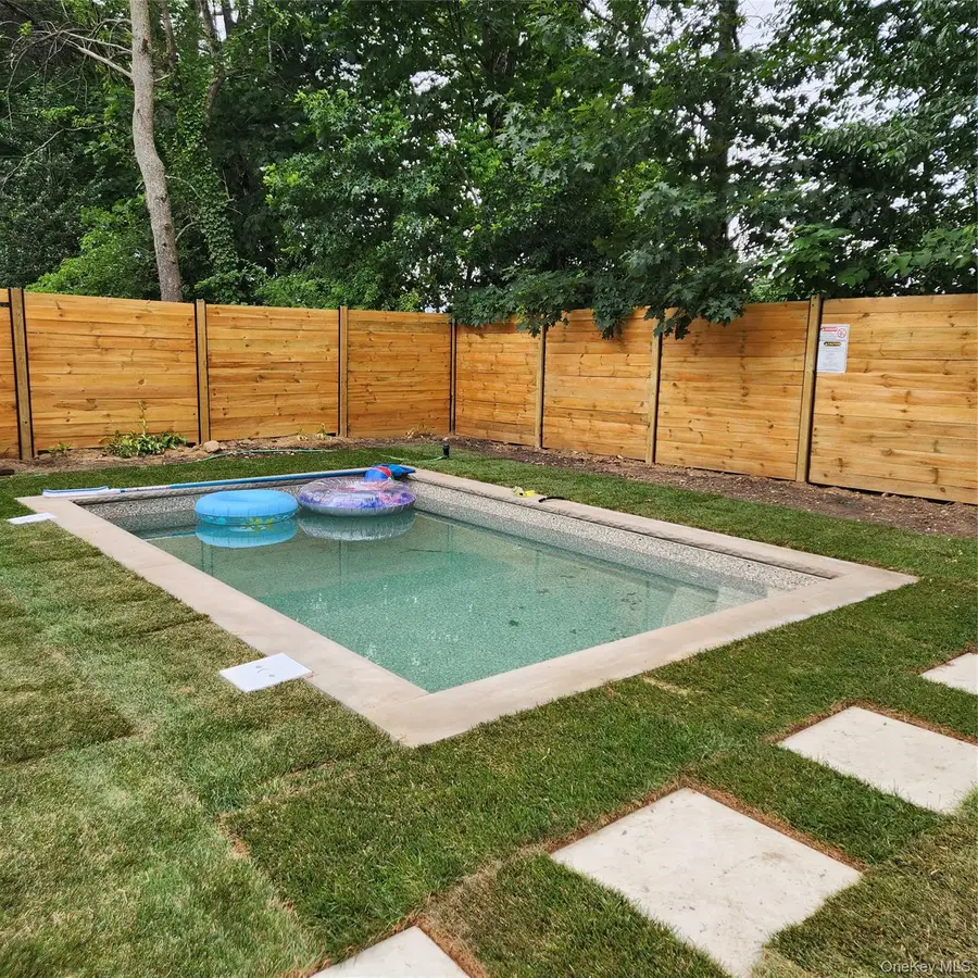 25 Lewis Lane, Port Washington, NY 11050 - #3