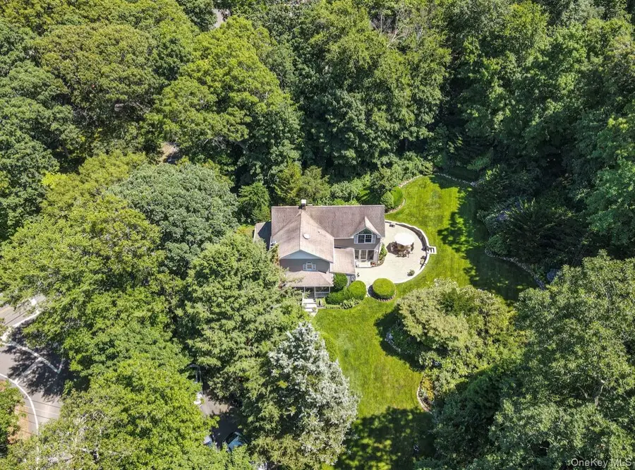 111 Stony Hollow Road, Centerport, NY 11721 - #2