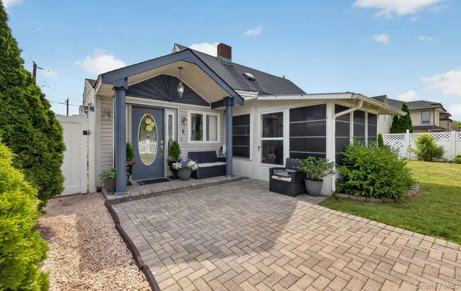 5 Long Lane, Levittown, NY 11758 - #3