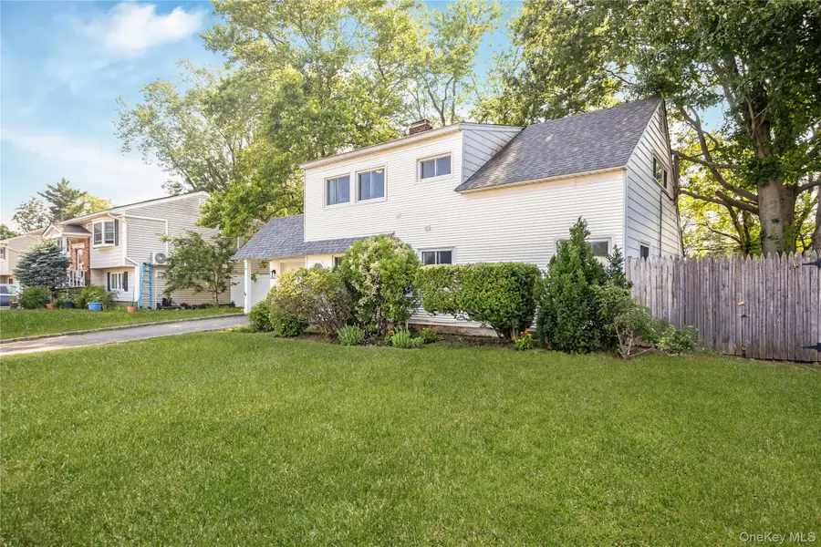 201 Cypress Lane W, Westbury, NY 11590 - #3