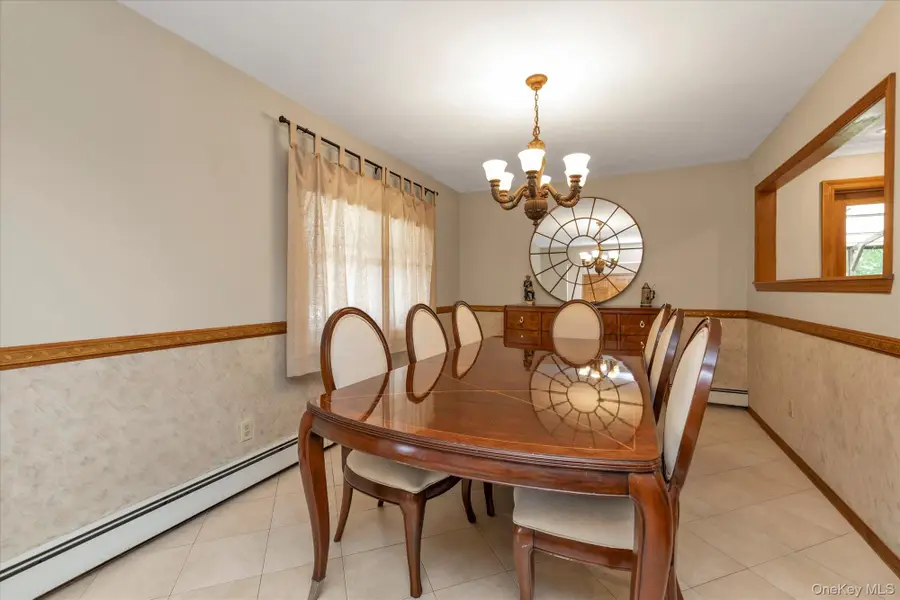 7 Freedom Court, Babylon, NY 11702 - #3