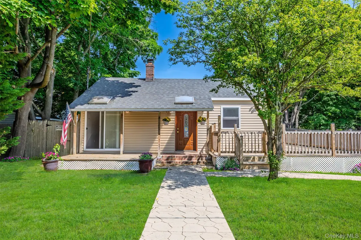 3 Laurel Road W, Mastic Beach, NY 11951 - #1