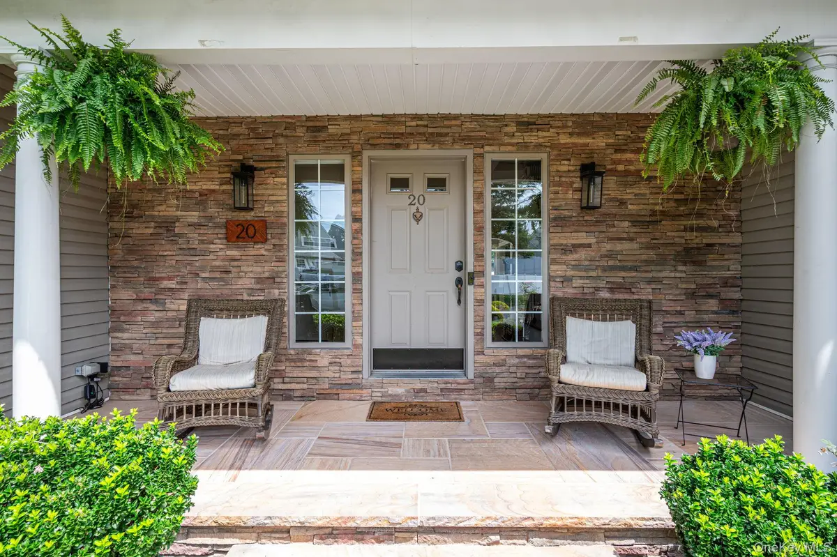 20 Hancock Court, South Setauket, NY 11720 - #1