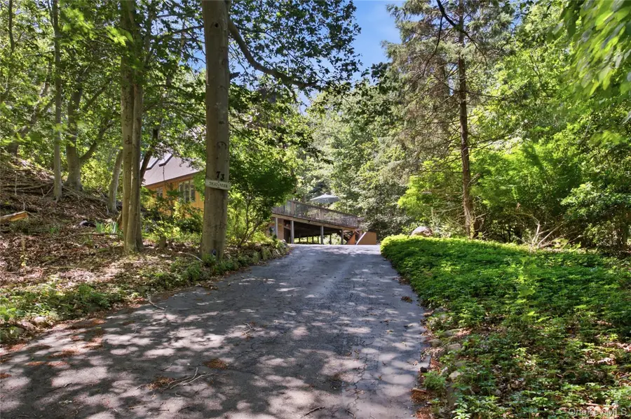 73 Glen Road, Baiting Hollow, NY 11933 - #3