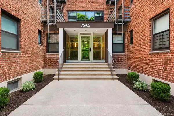 75-05 210th Street #4N, Oakland Gardens, NY 11364