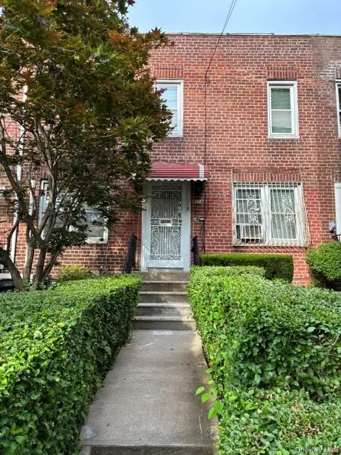 4118 Murdock Avenue, Bronx, NY 10466