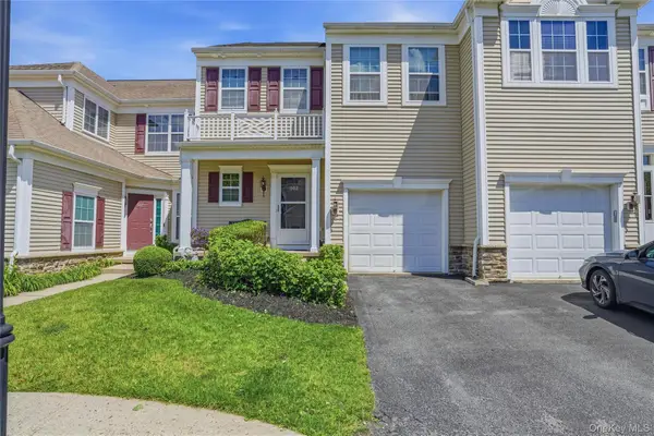 6 Bainbridge Place #902, Newburgh, NY 12550