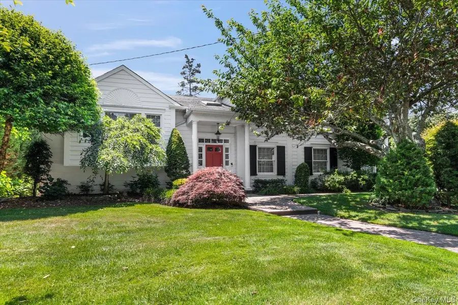 100 Cabot Road, Massapequa, NY 11758 - #2