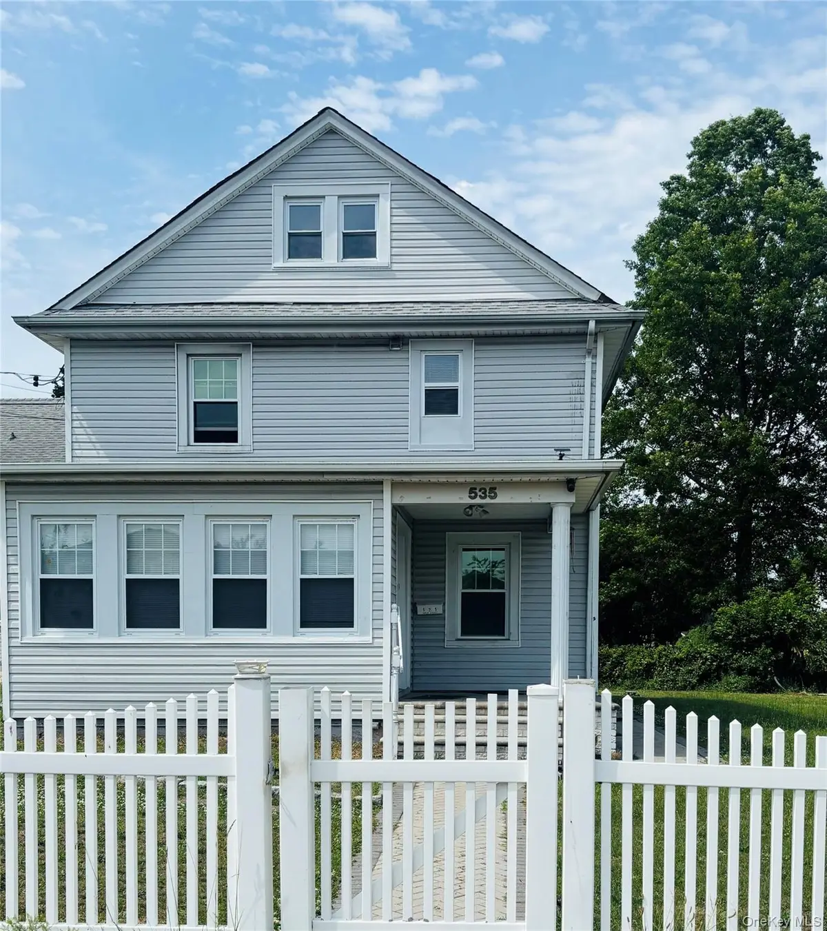 535 Cross Street, Westbury, NY 11590 - #1