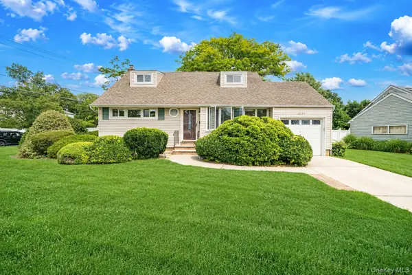 2055 Alan Drive, Seaford, NY 11783