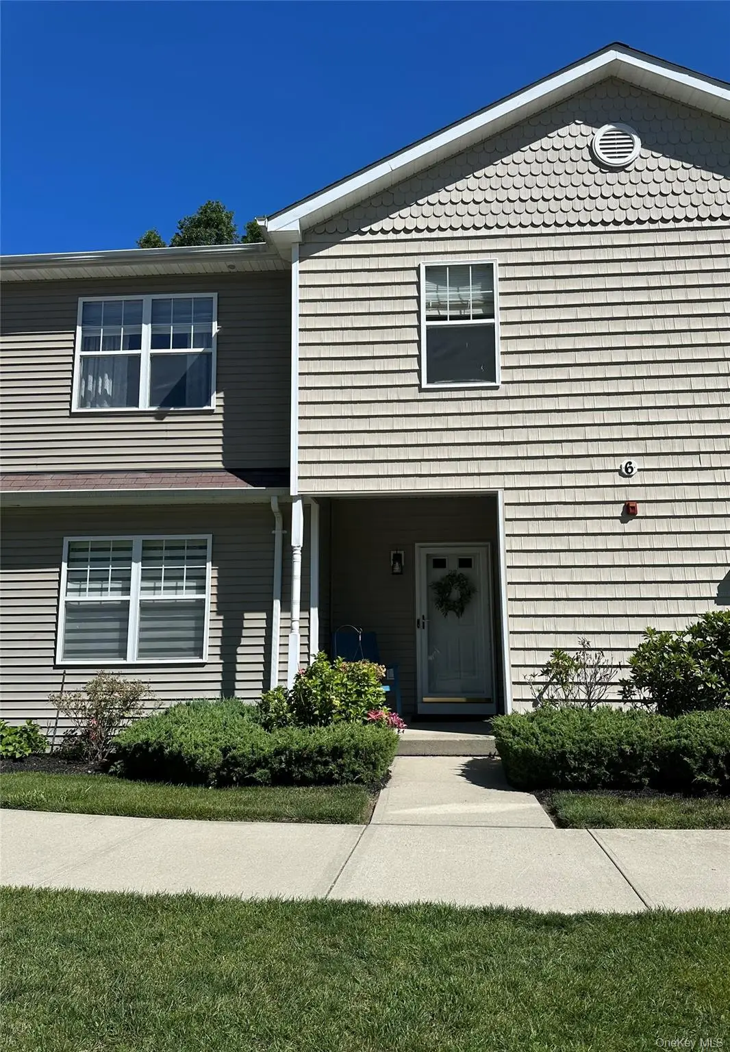 33 Daremy Circle, Medford, NY 11763 - #1