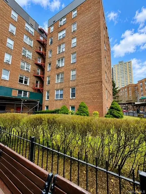 65-45 Yellowstone Boulevard #5C, Forest Hills, NY 11375