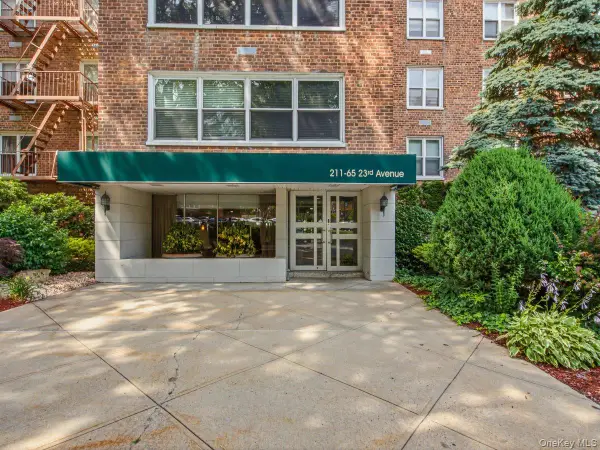 211-65 23rd Avenue #4D, Bayside, NY 11360