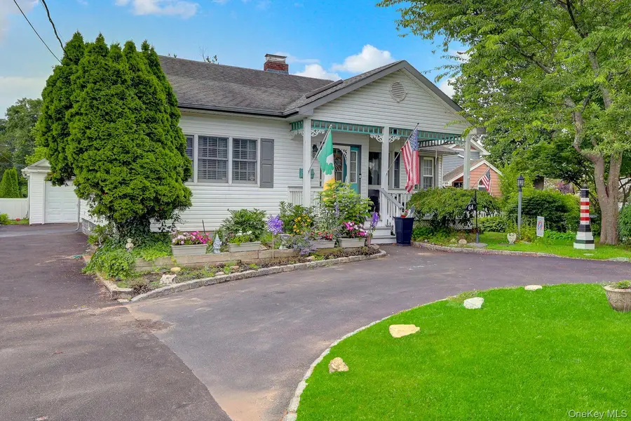 64 Hamilton Street, Amityville, NY 11701 - #2