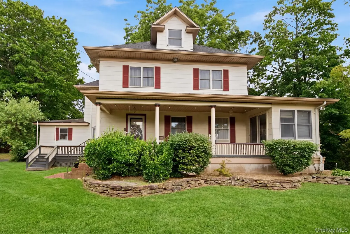 863 Lake Road, Huntington, NY 11743 - #1