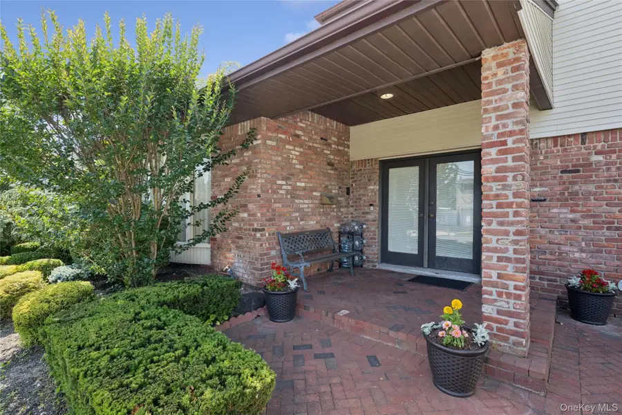 2105 Holland Way, Merrick, NY 11566 - #2