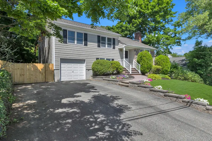 16 Meath Avenue, Huntington, NY 11743 - #2
