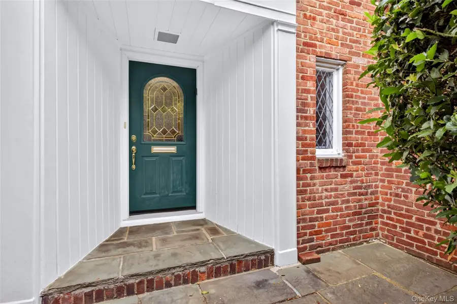 10 Ridge Drive, Port Washington, NY 11050 - #2