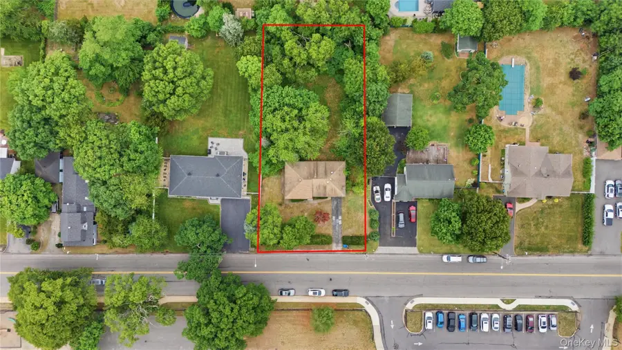 385 Manhattan Boulevard, Islip Terrace, NY 11752 - #3