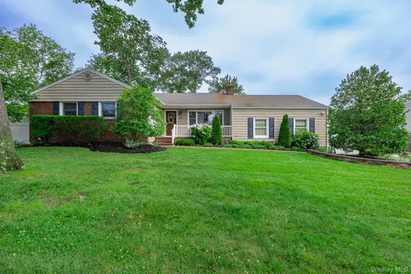 48 William Penn Drive, Stony Brook, NY 11790