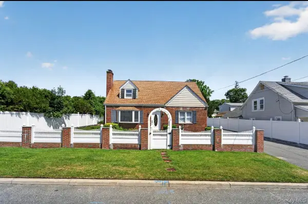 5 E 4th Street, Huntington Station, NY 11746