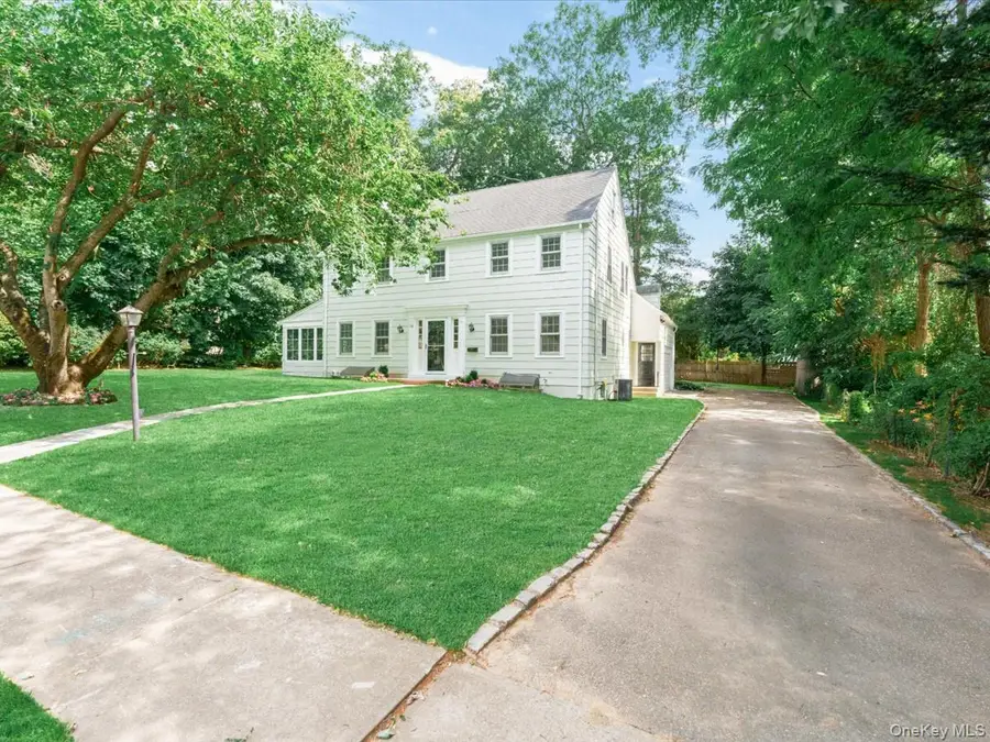 178 Overlook Avenue, Great Neck, NY 11021 - #2