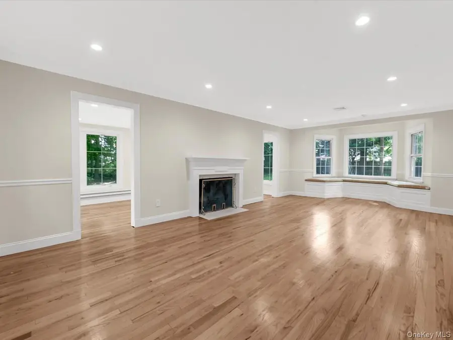178 Overlook Avenue, Great Neck, NY 11021 - #3